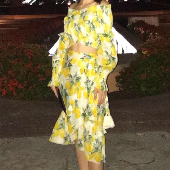 Two piece Set - Picture 1 of 3